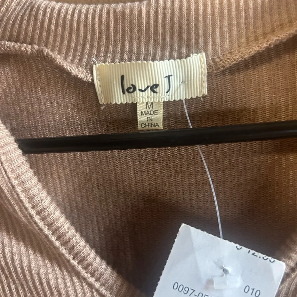 Tan Ribbed Crop Top - Picture 2 of 2